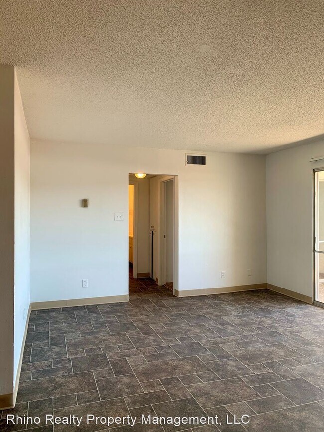 Building Photo - 1130 Madeira Dr SE