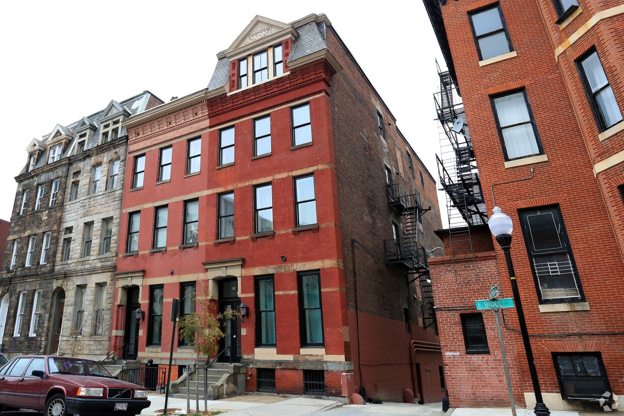 Primary Photo - 16 E Biddle St