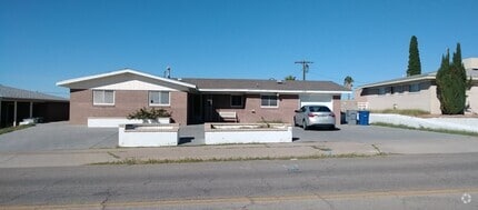 Building Photo - 112 De Leon Dr