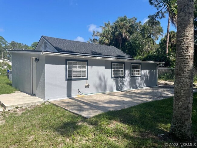 Foto del edificio - 255 Oak Ln