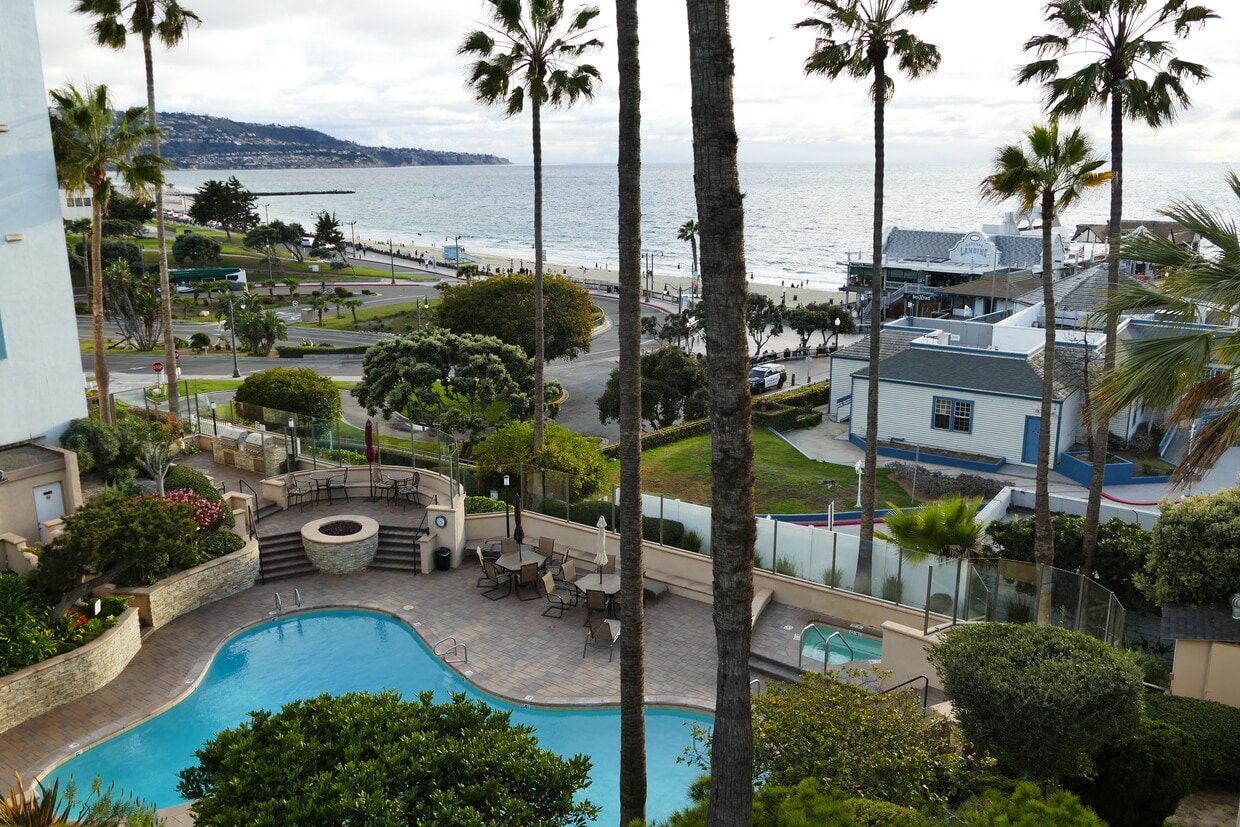 630 The Village Unit 215, Redondo Beach, CA 90277 Condo for Rent in