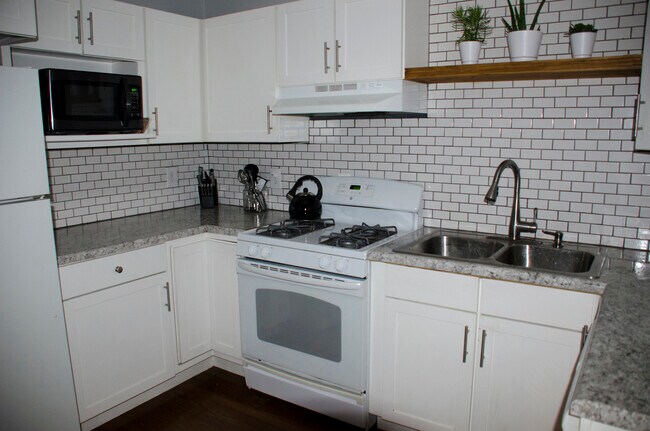 Foto del edificio - 213 18th St SE