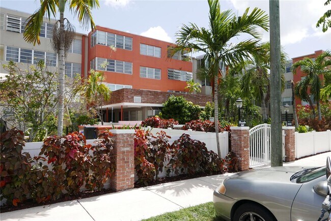 Foto del edificio - 1850 NE 169th St