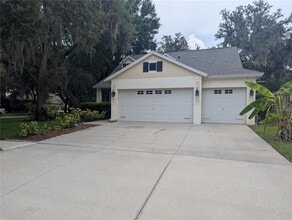 Building Photo - 6202 Gannetdale Dr