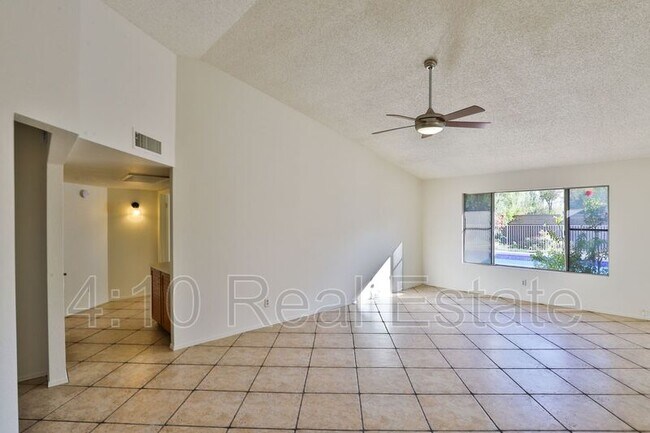 Foto del edificio - 4903 W Chicago St