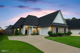 Building Photo - 713 Julesburg Ln