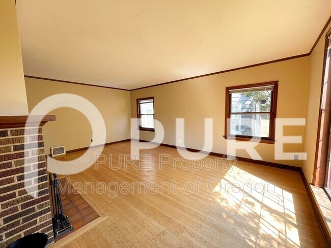 Foto del edificio - 6945 NE Sacramento St