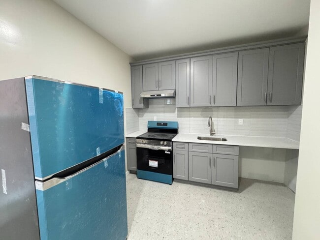 Foto del edificio - 250 E 207th St