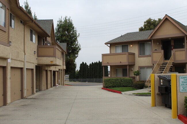Foto del edificio - Shady Canyon Foothills