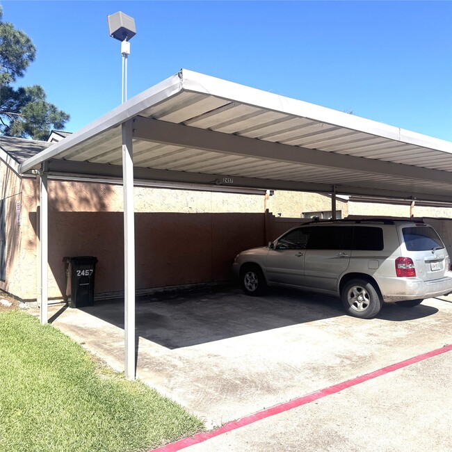Building Photo - 2457 Briarwest Blvd