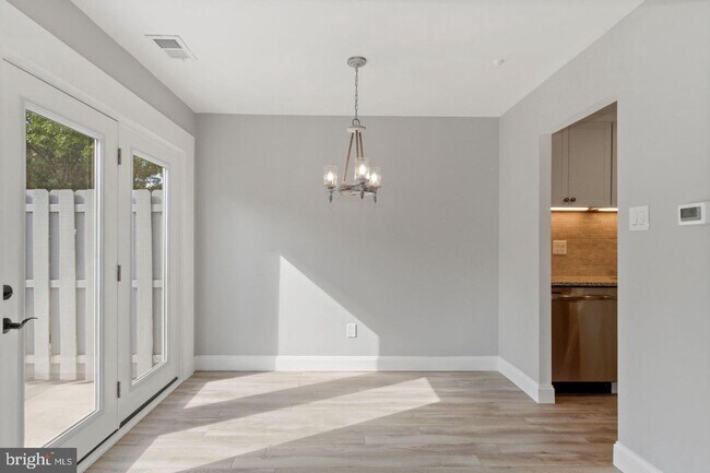 Foto del edificio - 21 Maplewood Ct