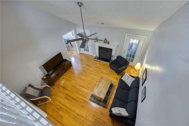 Building Photo - 1445 Oakridge Cir