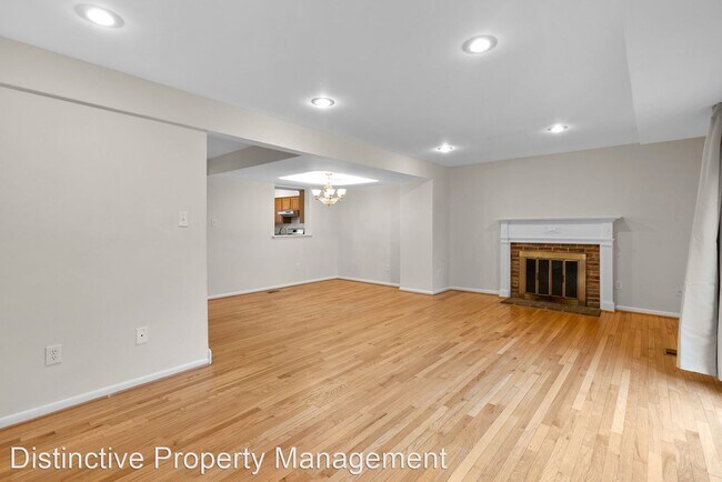 Building Photo - 3 br, 3 bath House - 326 60th St NE