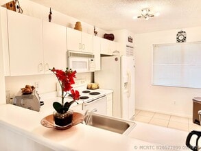 Building Photo - 9511 Weldon Cir