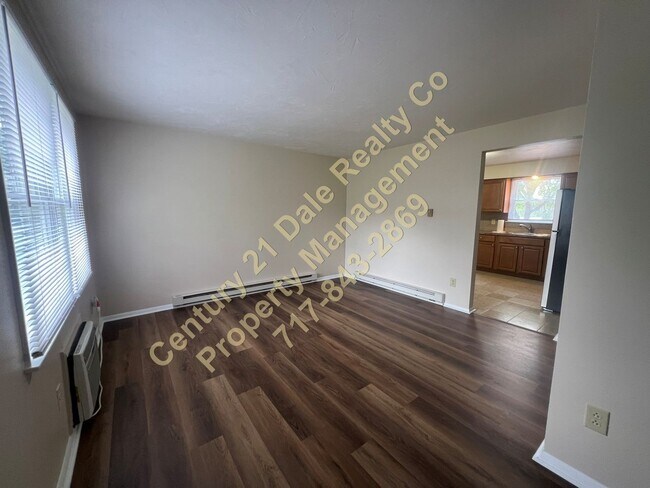 Foto del edificio - 2 Bedroom, 1.5 Bath in Dallastown