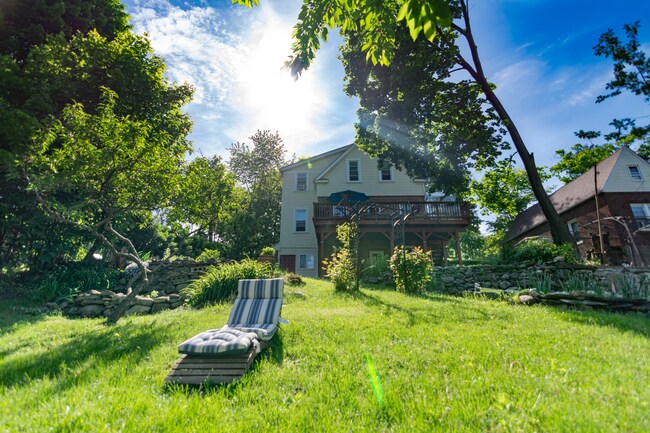 Foto del edificio - 3 Cedar St