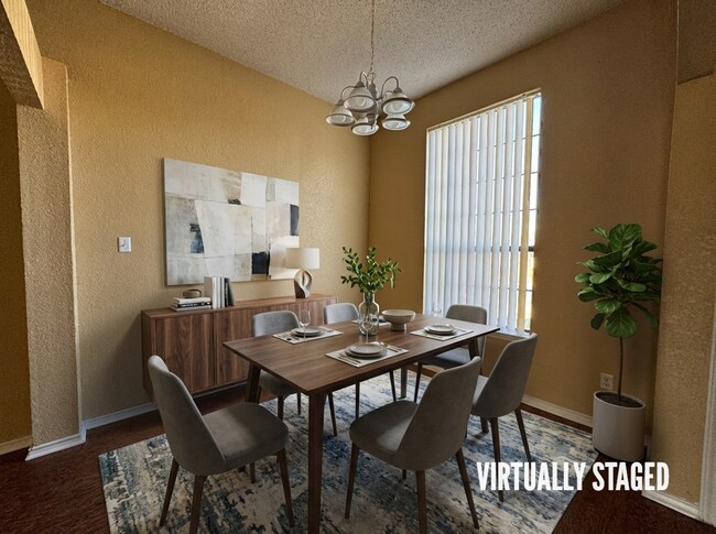 Foto del edificio - 3606 Rainforest Ln