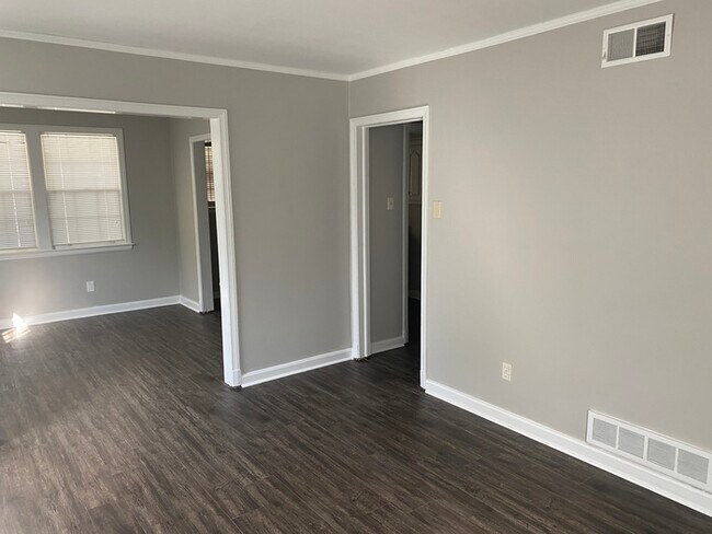 Foto del edificio - $500 OFF FIRST MONTH'S RENT!