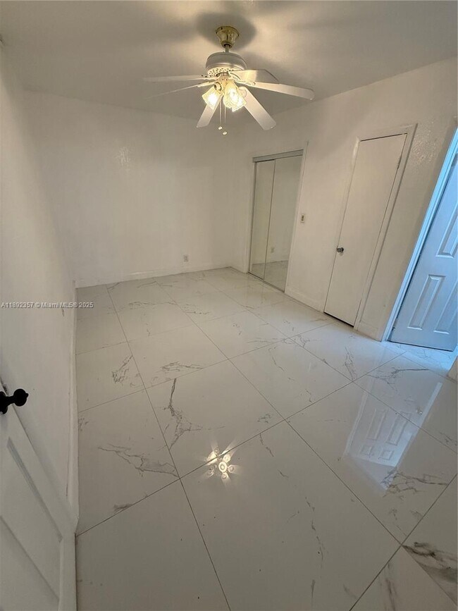 Foto del edificio - 200 N 61st Ave