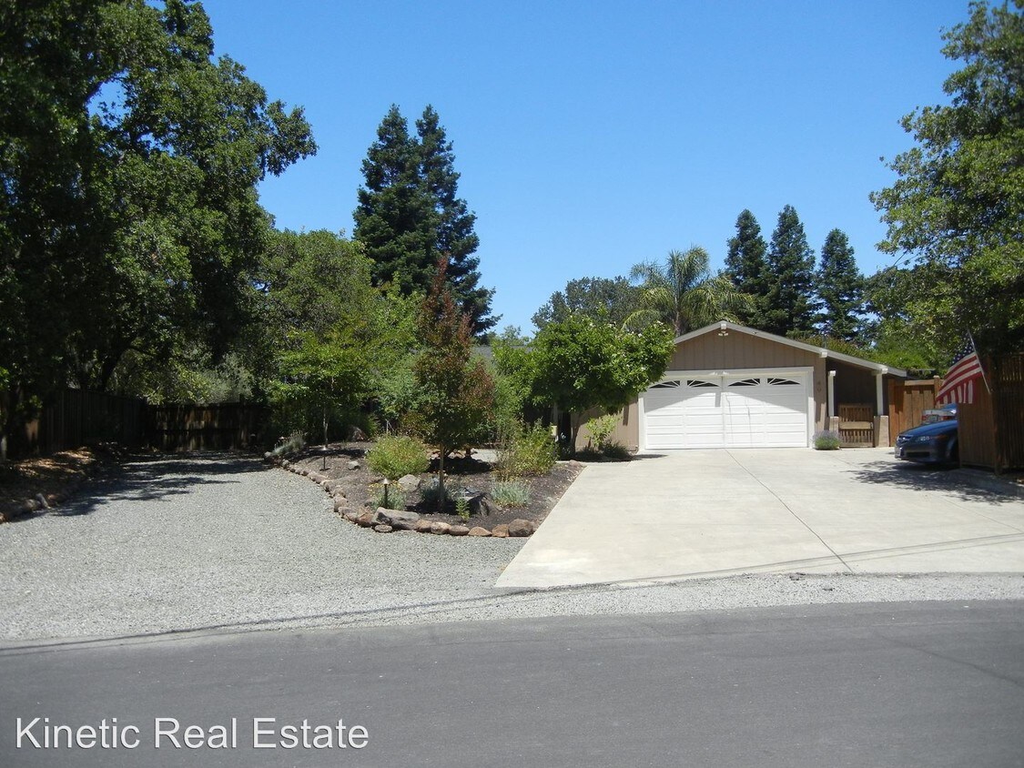 Primary Photo - 3 br, 2 bath House - 40 Santa Rita Dr.