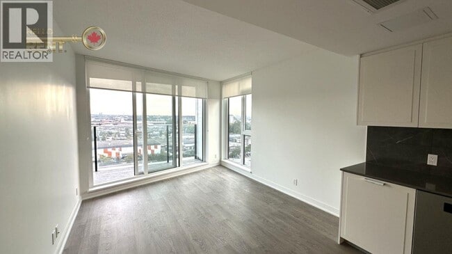 Building Photo - 1401 Hunter St