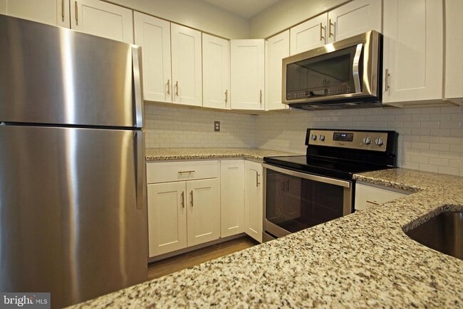 Foto del edificio - 3801 Ski Lodge Dr