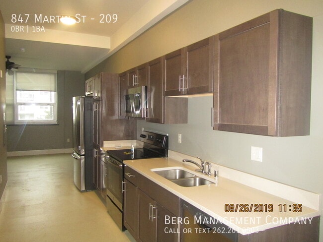 Foto del edificio - 847 Martin St