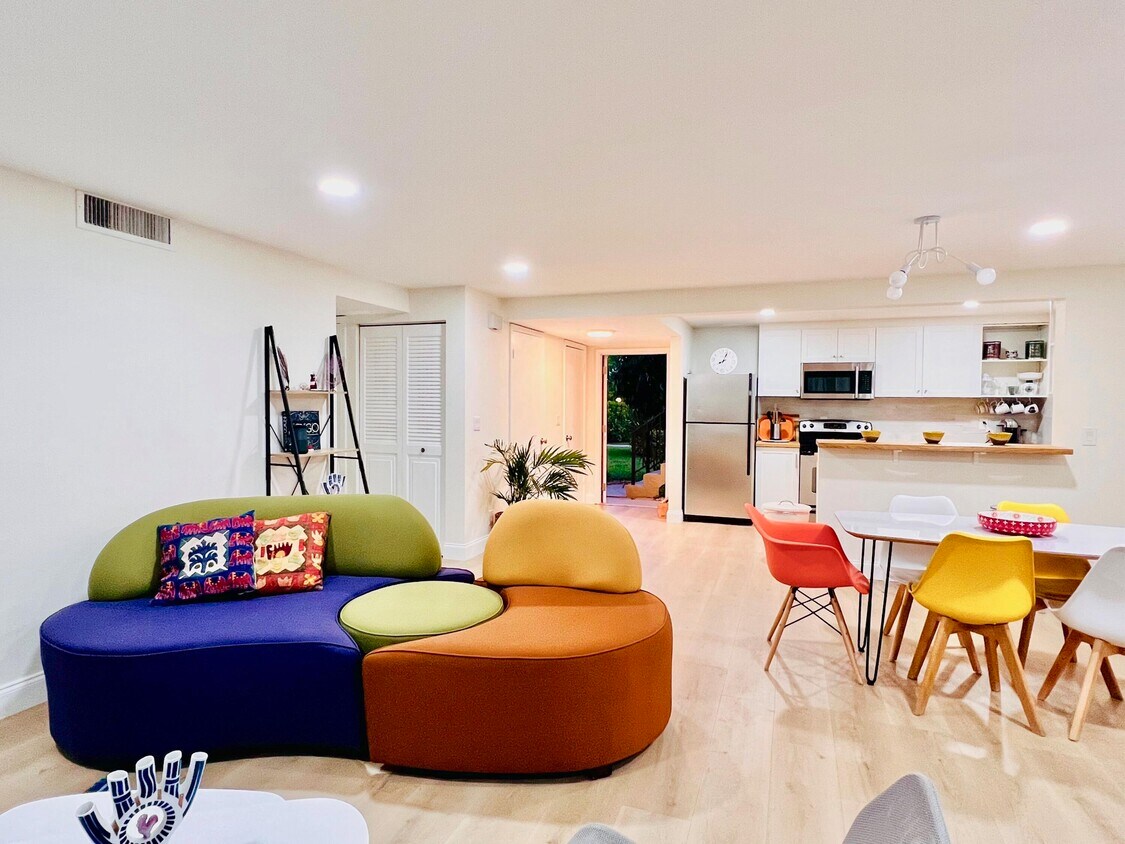 720 N Dixie Hwy Unit 701, Lantana, FL 33462 Condo for Rent in Lantana