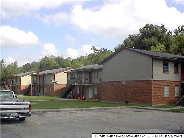 Building Photo - Greenwood Forest Apartments