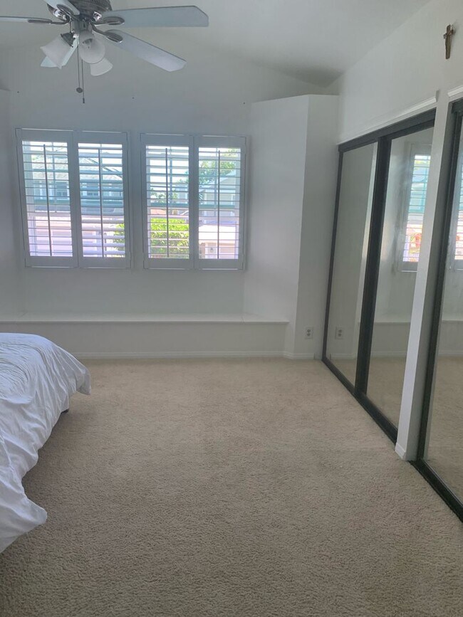 Foto del edificio - 4 Bed, 3 Bath Single Family House Availabl...
