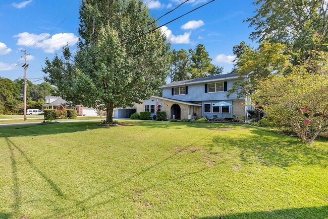 front Yard - 118 Wofford Rd