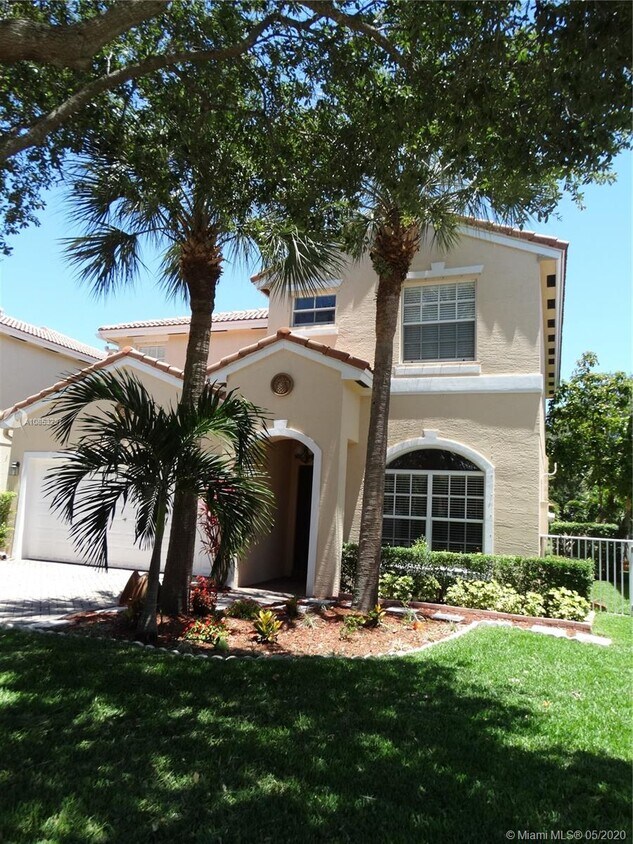 Primary Photo - 9198 Villa Palma Ln