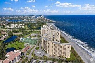 Building Photo - 100 Ocean Trail Way