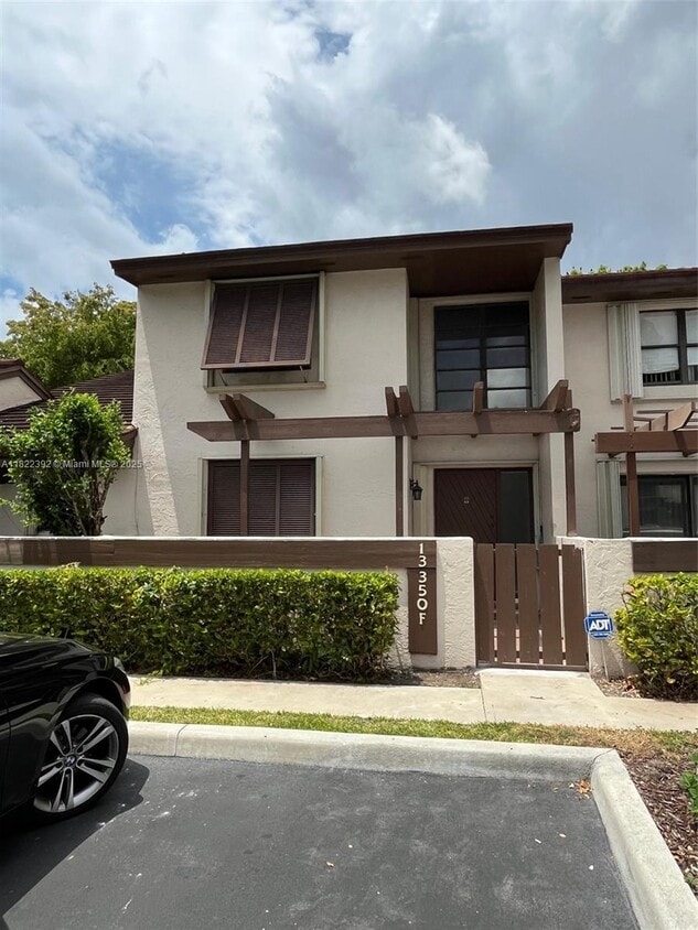 Primary Photo - 13350 SW 91st Terrace