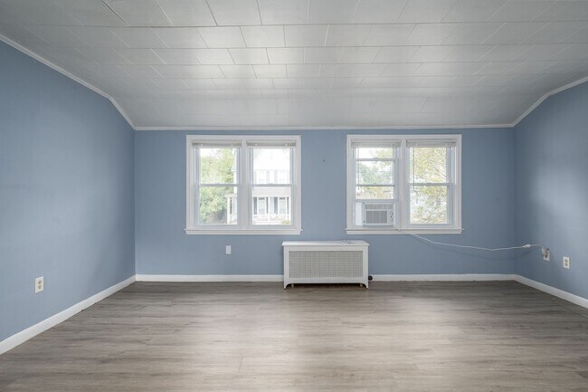 Building Photo - 3201 Wisteria Ave