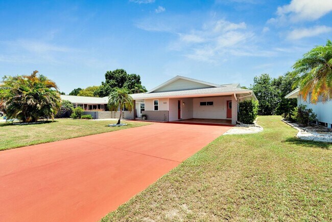 Building Photo - SCC Villa Furnished Or Unfurnished