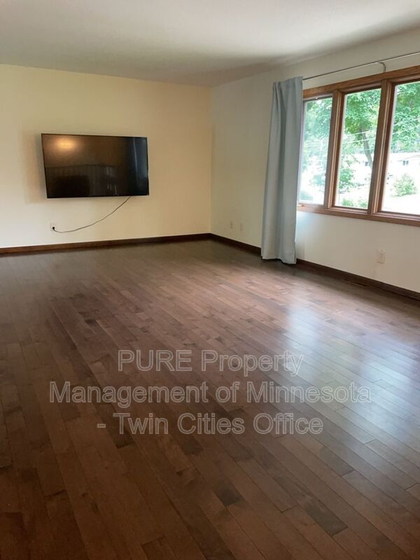 Foto del edificio - 1322 Meadowlark Dr