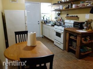 Foto del edificio - 2 br, 1 bath House - 3287 Russell St