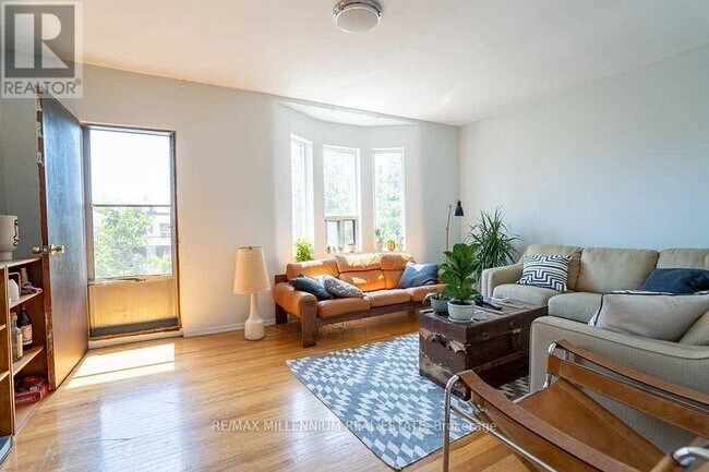 Photo du bâtiment - 17 Greenlaw Ave