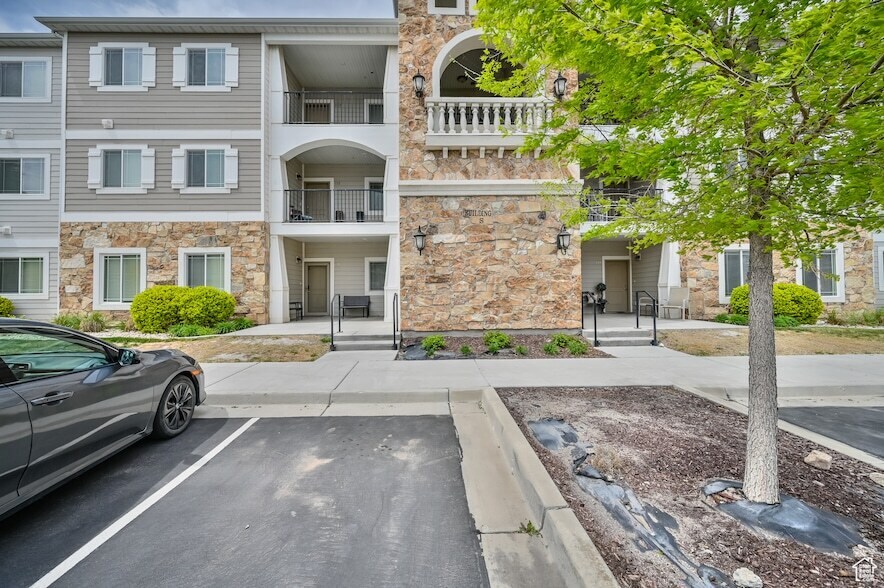 Foto principal - 226 W Ridge Rd