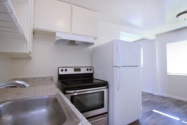 Foto del edificio - 545 Hampshire Ave