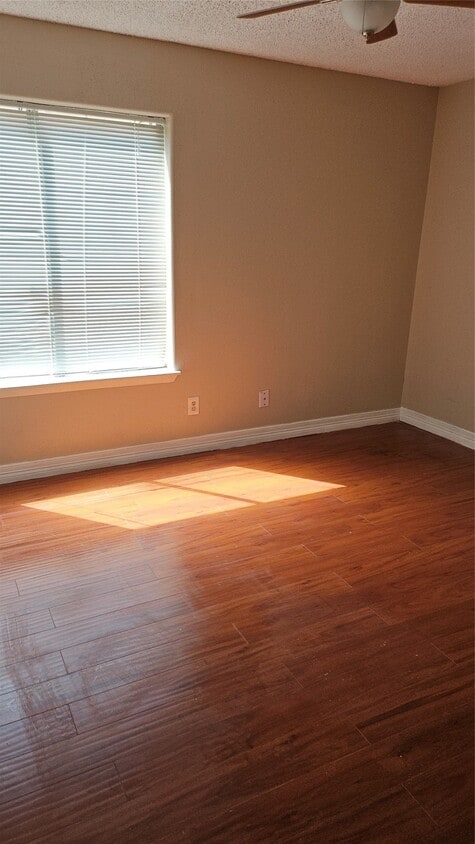 Building Photo - 12807 Villawood Ln