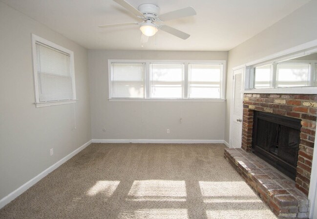 Foto del edificio - 753 Janice Dr