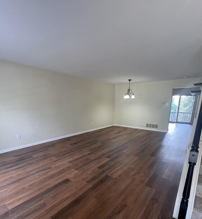 Foto del edificio - 32 Greenridge Cir