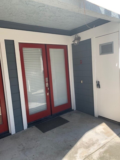 Front Door - 1564 Tanglewood Ln