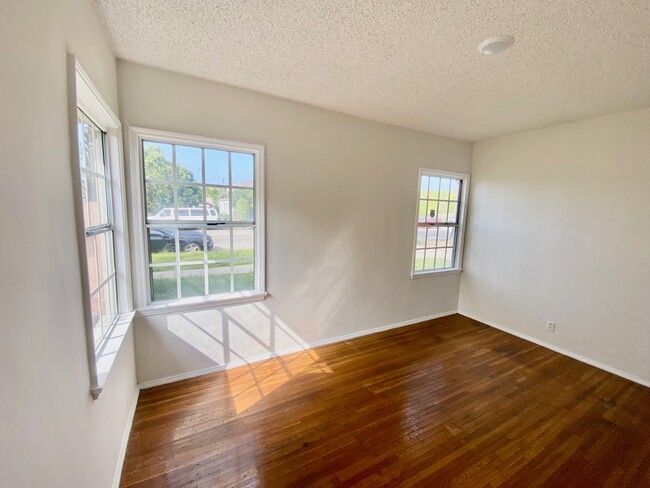 Building Photo - 4660 Sawtelle Blvd