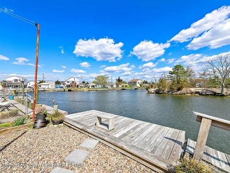 Building Photo - 30 Lake St Clair Dr