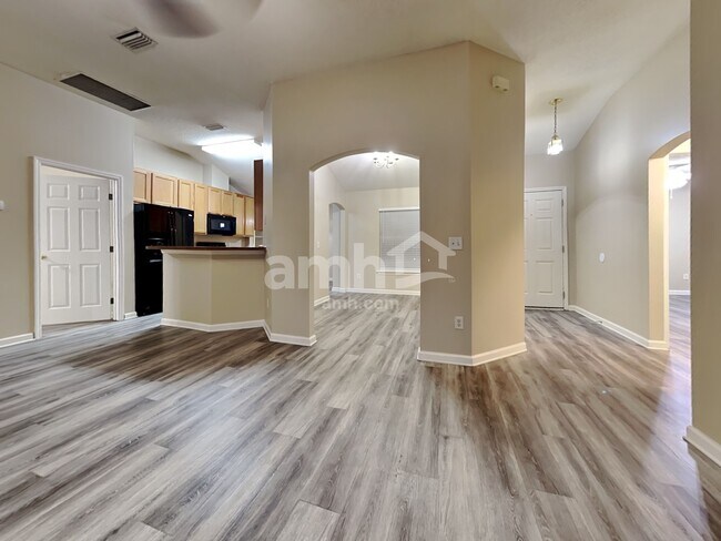 Foto del edificio - 861110 Worthington Dr