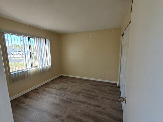 Foto del edificio - 22523 Westchester Blvd