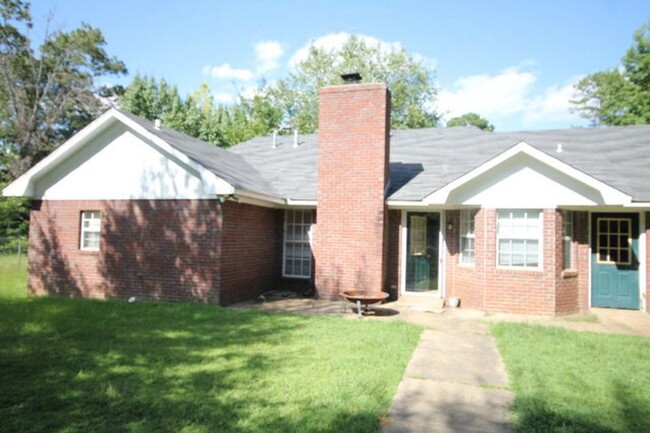 Building Photo - 3BR/2BA For Rent